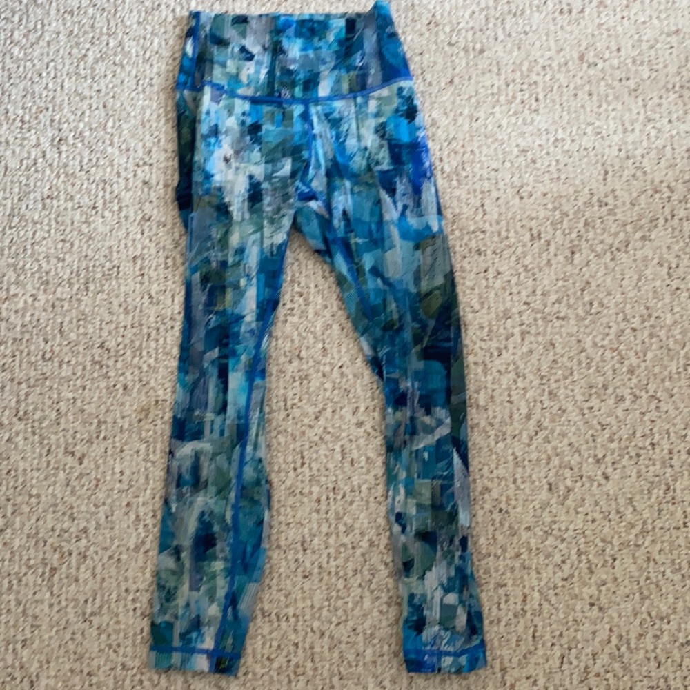 Lululemon Wunder Under Hi-Rise 7/8 Tight 25"
Sun Dazed Multi Blue